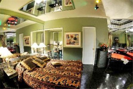 Hialeah Executive Motel Miami Springs Room photo